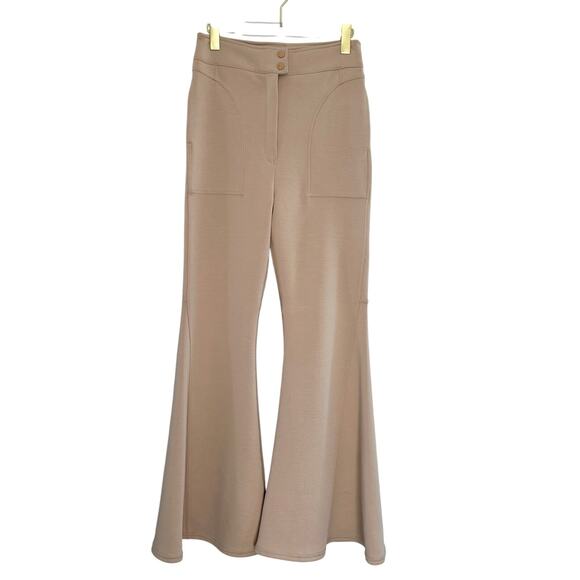Free People Movement Light Heart Flare Pant in Sandshell Women 12 Athleisure New - Picture 2 of 11